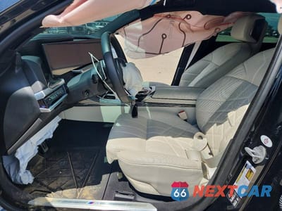 Zdjęcie 7 z 12 samochodu: 2025 BMW 740 XI VIN:WBA33EH0XSCU52803 - miniatura