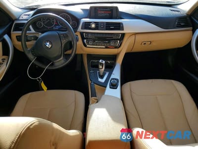 Zdjęcie 8 z 13 samochodu: 2018 BMW 320 XI VIN:WBA8E5G54JNU47516 - miniatura