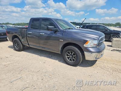 Czwarte zdjęcie samochodu z boku: 2018 RAM 1500 SLT VIN:1C6RR7GTXJS312250 - miniatura