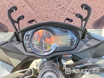 Zdjęcie 7 z 9 samochodu: 2015 KAWASAKI ZX1000 M VIN:JKAZXCM19FA005315 - miniatura