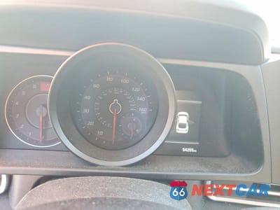 Zdjęcie 9 z 12 samochodu: 2023 HYUNDAI ELANTRA SEL VIN:KMHLM4AG8PU466648 - miniatura