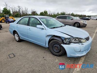 Czwarte zdjęcie samochodu z boku: 2006 TOYOTA CAMRY LE VIN:4T1BE32K06U643083 - miniatura