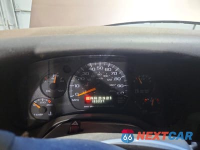 Zdjęcie 9 z 13 samochodu: 2001 CHEVROLET EXPRESS G1500 VIN:1GBFG15W411130422 - miniatura