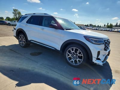Czwarte zdjęcie samochodu z boku: 2025 FORD EXPLORER PLATINUM VIN:1FMWK8HC1SGC48037 - miniatura