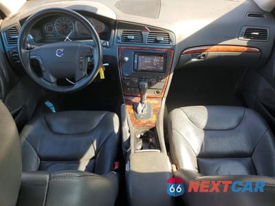 Zdjęcie 8 z 13 samochodu: 2007 VOLVO V70 2.5T VIN:YV1SW592572621123 - miniatura