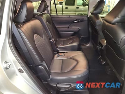 Zdjęcie 11 z 13 samochodu: 2022 TOYOTA HIGHLANDER XLE VIN:5TDGZRBH6NS578717 - miniatura