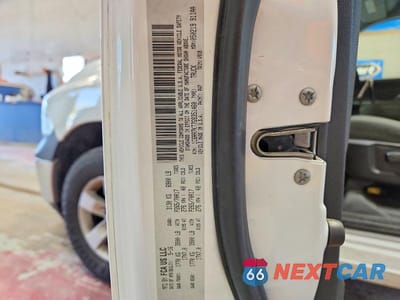 Zdjęcie 12 z 12 samochodu: 2016 RAM 1500 ST VIN:1C6RR7KT7GS351460 - miniatura