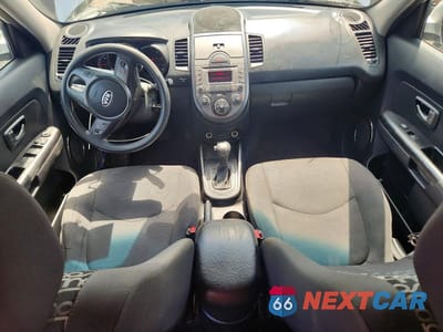 Zdjęcie 8 z 13 samochodu: 2011 KIA SOUL + VIN:KNDJT2A26B7321591 - miniatura