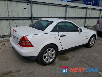 Trzecie zdjęcie samochodu z tyłu: 1998 MERCEDES-BENZ SLK 230 KOMPRESSOR VIN:WDBKK47F1WF056814 - miniatura