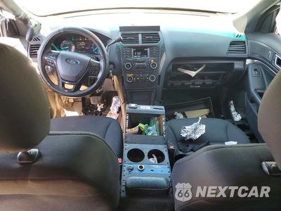 Zdjęcie 8 z 13 samochodu: 2017 FORD EXPLORER POLICE INTERCEPTOR VIN:1FM5K8AR3HGA13089 - miniatura