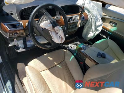 Zdjęcie 8 z 12 samochodu: 2006 BMW 750 LI VIN:WBAHN83506DT28656 - miniatura