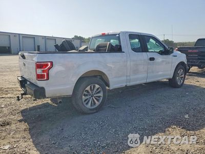 Trzecie zdjęcie samochodu z tyłu: 2019 FORD F150 SUPER CAB VIN:1FTEX1C52KKE83495 - miniatura