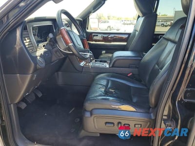 Zdjęcie 7 z 12 samochodu: 2011 LINCOLN NAVIGATOR L VIN:5LMJJ3J57BEJ00432 - miniatura