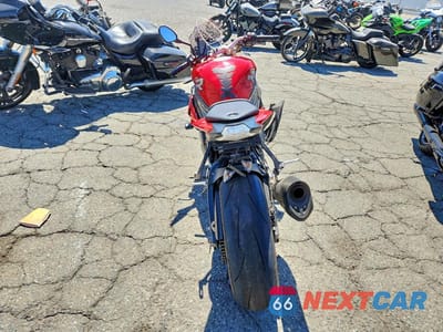 Czwarte zdjęcie samochodu z boku: 2016 BMW S 1000 R VIN:WB10D1206GZ696261 - miniatura