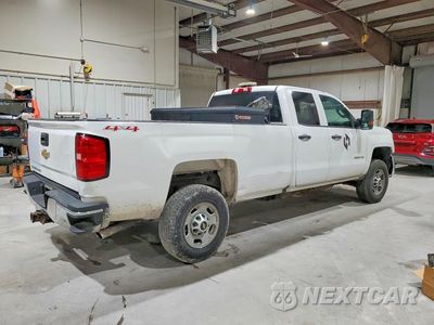 Trzecie zdjęcie samochodu z tyłu: 2017 CHEVROLET SILVERADO K2500 HEAVY DUTY VIN:1GC2KUEG2HZ400746 - miniatura