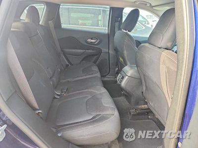 Zdjęcie 11 z 14 samochodu: 2016 JEEP CHEROKEE LATITUDE VIN:1C4PJLCS6GW159221 - miniatura