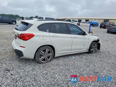 Trzecie zdjęcie samochodu z tyłu: 2017 BMW X1 SDRIVE28I VIN:WBXHU7C36H5H36418 - miniatura