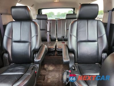 Zdjęcie 10 z 13 samochodu: 2011 CHEVROLET SUBURBAN K1500 LT VIN:1GNSKJE31BR368642 - miniatura