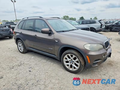 Czwarte zdjęcie samochodu z boku: 2011 BMW X5 XDRIVE35I VIN:5UXZV4C59BL414434 - miniatura