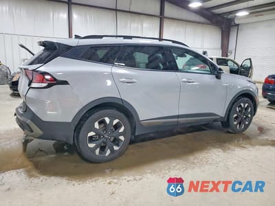 Trzecie zdjęcie samochodu z tyłu: 2023 KIA SPORTAGE X LINE VIN:5XYK6CAF3PG100013 - miniatura