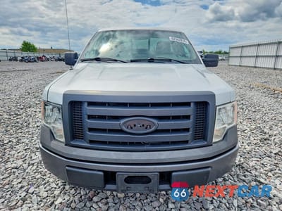 Piąte zdjęcie samochodu w środku: 2009 FORD F150 VIN:1FTRF12W09KC35884 - miniatura