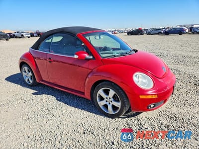 Czwarte zdjęcie samochodu z boku: 2006 VOLKSWAGEN NEW BEETLE CONVERTIBLE OPTION PACKAGE 2 VIN:3VWSF31Y76M302918 - miniatura
