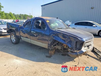 Czwarte zdjęcie samochodu z boku: 2007 CHEVROLET SILVERADO K1500 CREW CAB VIN:2GCEK13M471570585 - miniatura