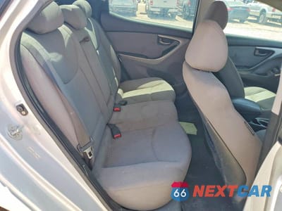 Zdjęcie 10 z 12 samochodu: 2013 HYUNDAI ELANTRA GLS VIN:KMHDH4AEXDU781292 - miniatura
