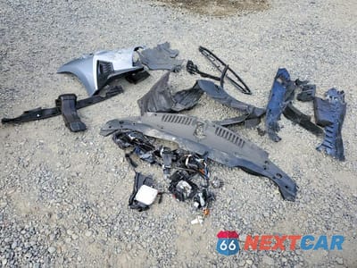 Zdjęcie 12 z 13 samochodu: 2026 LEXUS IS 350 F SPORT DESIGN VIN:JTHBZ1E28T5045739 - miniatura