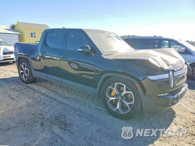 Czwarte zdjęcie samochodu z boku: 2022 RIVIAN R1T ADVENTURE VIN:7FCTGAAA1NN014516 - miniatura