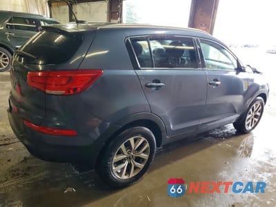 Trzecie zdjęcie samochodu z tyłu: 2016 KIA SPORTAGE LX VIN:KNDPBCAC5G7874543 - miniatura