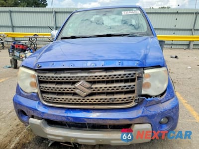 Piąte zdjęcie samochodu w środku: 2012 SUZUKI EQUATOR RMZ-4 VIN:5Z61D0EV8CC412104 - miniatura