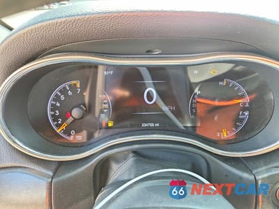 Zdjęcie 9 z 13 samochodu: 2015 JEEP GRAND CHEROKEE LAREDO VIN:1C4RJEAG6FC681026 - miniatura