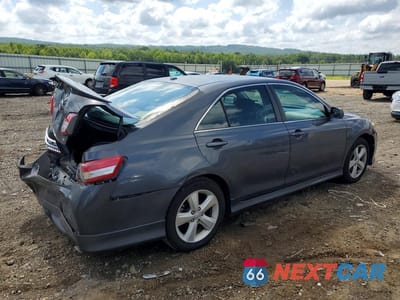 Trzecie zdjęcie samochodu z tyłu: 2010 TOYOTA CAMRY SE VIN:4T1BF3EK0AU010665 - miniatura