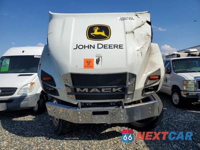 Piąte zdjęcie samochodu w środku: 2024 MACK MD VIN:1M2MDBAA7RS013141 - miniatura
