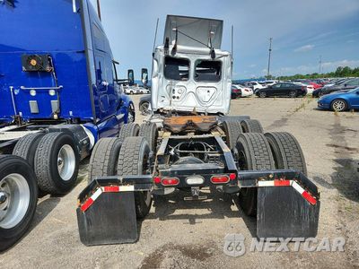 Zdjęcie 6 z 11 samochodu: 2024 FREIGHTLINER CASCADIA 126 SEMI TRUCK VIN:1FUJHLDV8RLUP2679 - miniatura