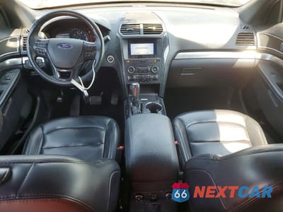 Zdjęcie 8 z 13 samochodu: 2019 FORD EXPLORER XLT VIN:1FM5K7D89KGB20989 - miniatura