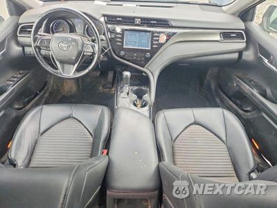 Zdjęcie 8 z 12 samochodu: 2019 TOYOTA CAMRY SE VIN:4T1B11HK1KU744750 - miniatura
