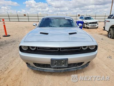 Piąte zdjęcie samochodu w środku: 2019 DODGE CHALLENGER SXT VIN:2C3CDZAG2KH729265 - miniatura