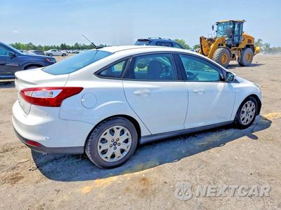 Trzecie zdjęcie samochodu z tyłu: 2012 FORD FOCUS VIN:1FAHP3F20CL458123 - miniatura