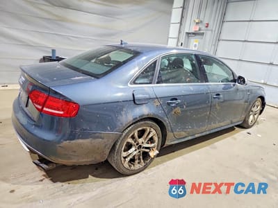 Trzecie zdjęcie samochodu z tyłu: 2010 AUDI S4 PREMIUM PLUS VIN:WAUDGAFL7AA131875 - miniatura