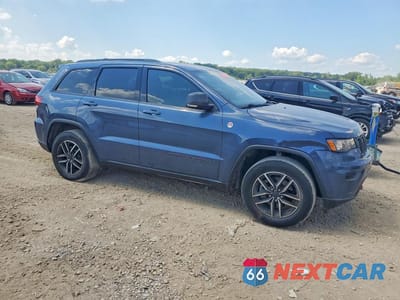 Czwarte zdjęcie samochodu z boku: 2020 JEEP GRAND CHEROKEE TRAILHAWK VIN:1C4RJFLG0LC232097 - miniatura