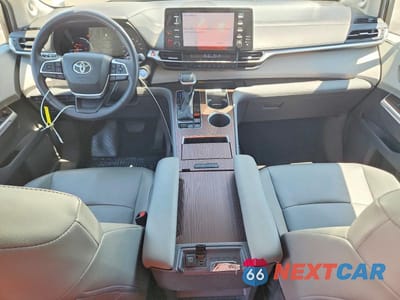 Zdjęcie 8 z 13 samochodu: 2022 TOYOTA SIENNA XLE VIN:5TDJRKEC5NS095619 - miniatura