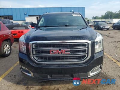 Piąte zdjęcie samochodu w środku: 2017 GMC YUKON XL K1500 SLT VIN:1GKS2GKC8HR137234 - miniatura