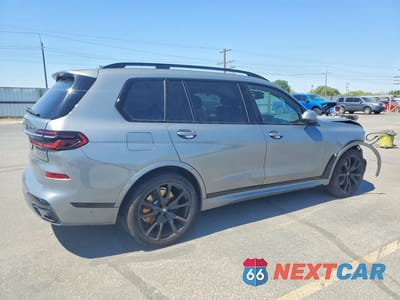 Trzecie zdjęcie samochodu z tyłu: 2023 BMW X7 XDRIVE40I VIN:5UX23EM09P9R79013 - miniatura