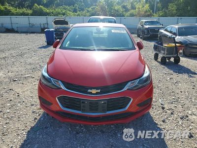 Piąte zdjęcie samochodu w środku: 2018 CHEVROLET CRUZE LT VIN:1G1BE5SM8J7169241 - miniatura