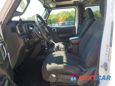Zdjęcie 7 z 12 samochodu: 2018 JEEP WRANGLER UNLIMITED SPORT VIN:1C4HJXDG1JW104804 - miniatura