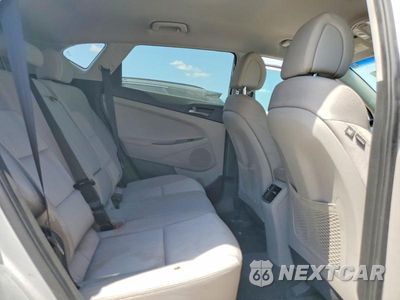 Zdjęcie 11 z 13 samochodu: 2017 HYUNDAI TUCSON SPORT VIN:KM8J33A23HU592930 - miniatura