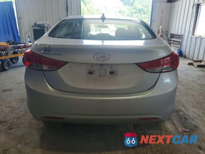 Zdjęcie 6 z 12 samochodu: 2013 HYUNDAI ELANTRA GLS VIN:5NPDH4AE1DH426011 - miniatura