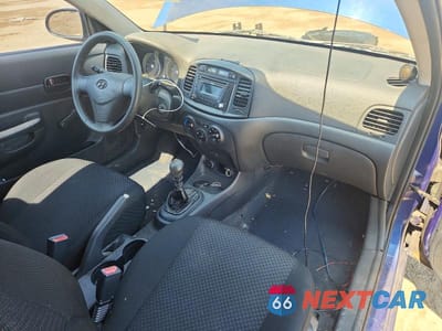 Zdjęcie 8 z 12 samochodu: 2008 HYUNDAI ACCENT GS VIN:KMHCM36C28U096654 - miniatura